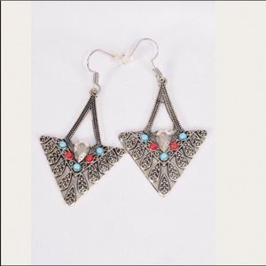 🌈3/25$ Silver Aztec Design Boho Dangle Earrings